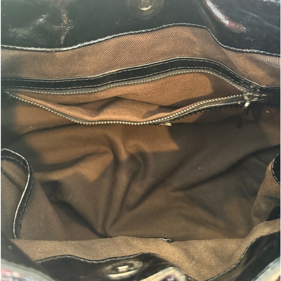 Kooba black patent leather shoulder bag. - Picture 8 of 9